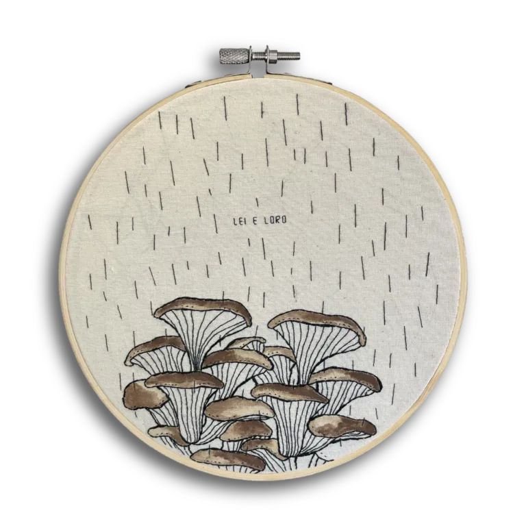 Lei e loro (pioggia e funghi)