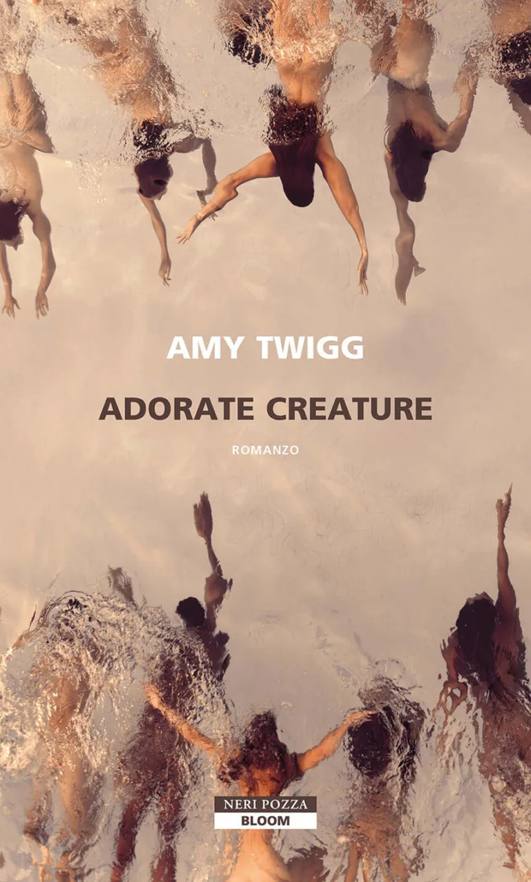 Adorate creature