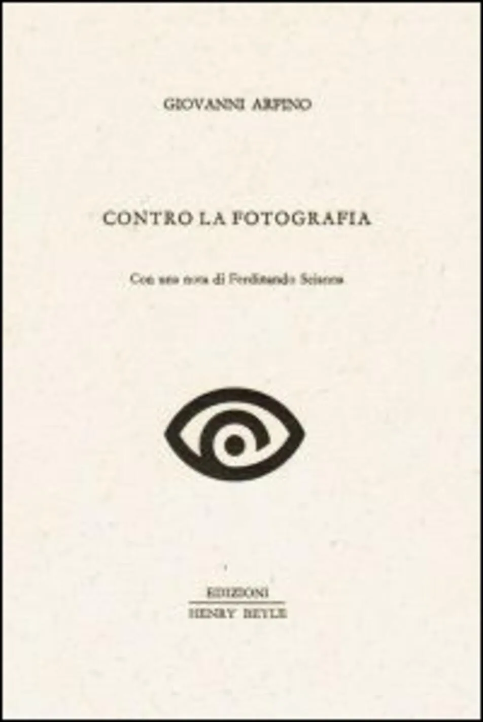 CONTRO LA FOTOGRAFIA