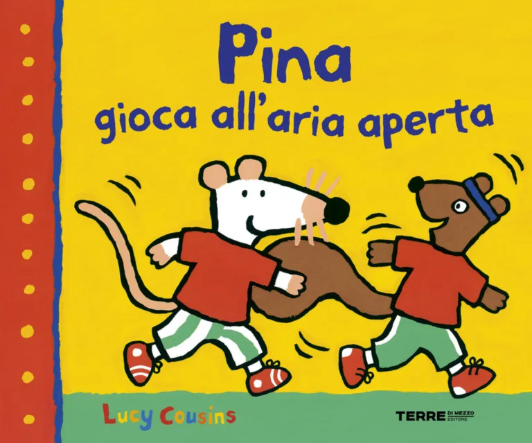 Pina gioca all'aria aperta.