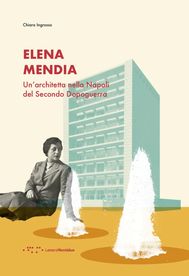 ELENA MENDIA
